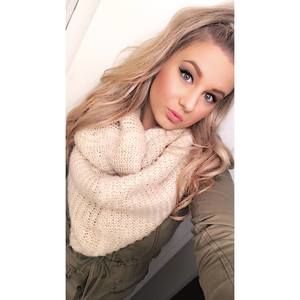 Meet your Posher, Kait